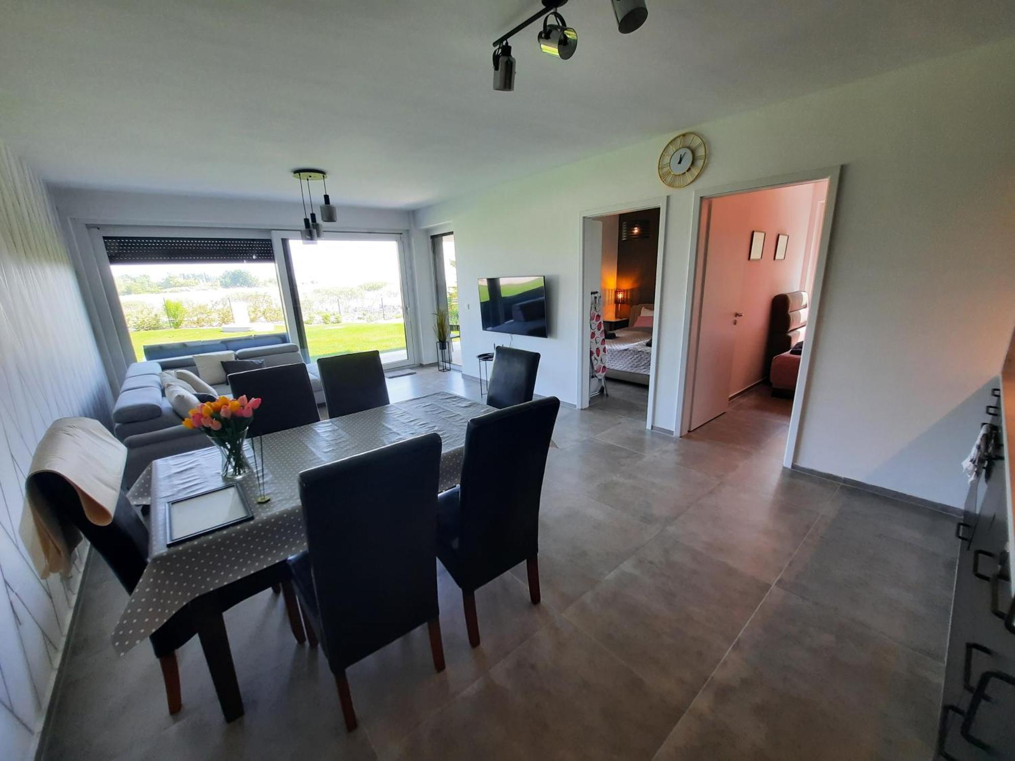 Coastline Balaton Apartment Альшоэрш Экстерьер фото